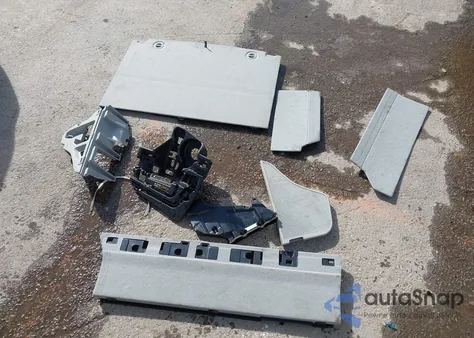 2013 Toyota Prius Three z USA, uszkodzony, nr VIN JTDKN3DU3D5559477